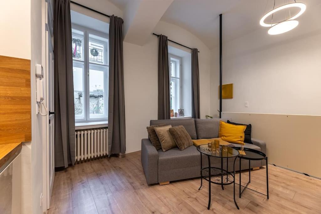 Appartamento Eclectic And Design Duplex In Praga Esterno foto